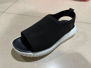 Offene Zehensandalen aus Mesh-Komfort