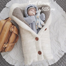 Lade das Bild in den Galerie-Viewer, Babyweicher Schlafsack Wolke 7
