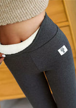 Lade das Bild in den Galerie-Viewer, CuddleCat™ Fleece gefütterte Leggings
